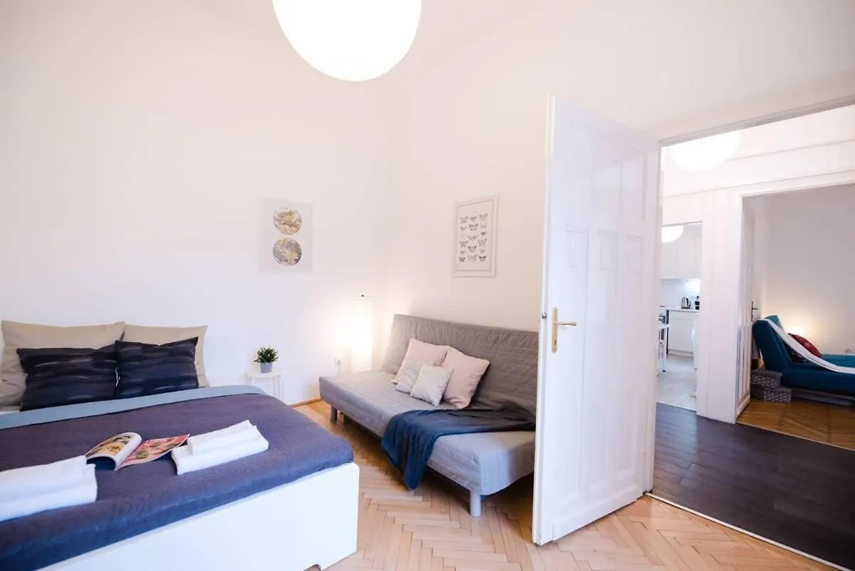 Ultra Central - Ac - Comfy Home Budapest 0*,