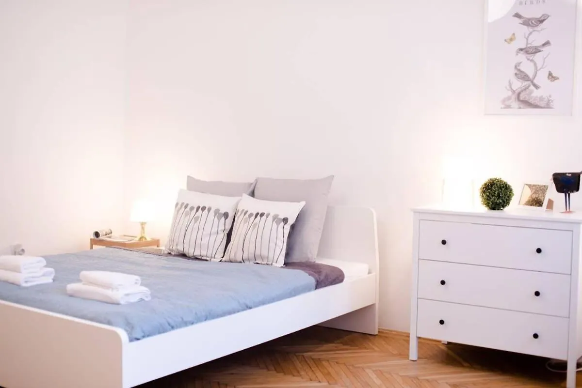 Ultra Central - Ac - Comfy Home Budapest 0*,
